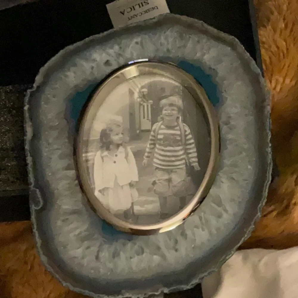 NEW IN BOX ANNA RABLABS NEW YORK TEAL AGATE FRAME 4”x3” photo 7”x5.5” frame size